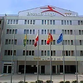 Bezana Ξενοδοχείο 3*