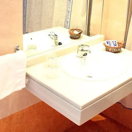 Bezana 3* Santa Cruz de Bezana